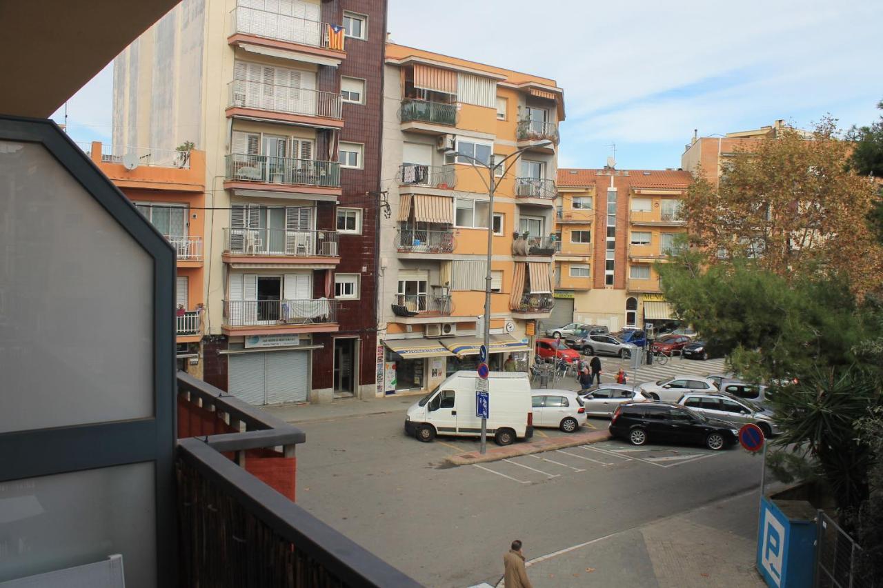 Apartamento Sofia ปิเนดาเดมาร์ ภายนอก รูปภาพ