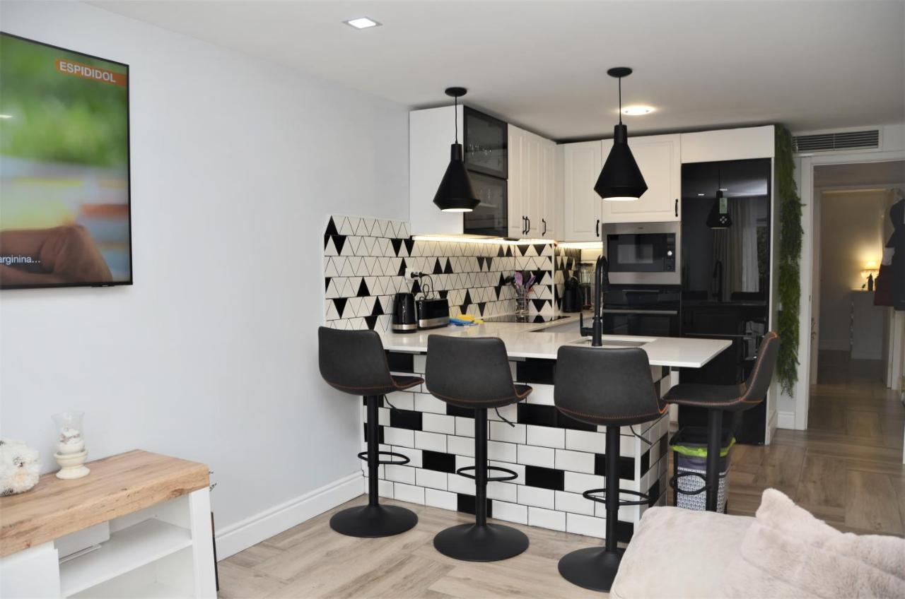 Apartamento Sofia ปิเนดาเดมาร์ ภายนอก รูปภาพ