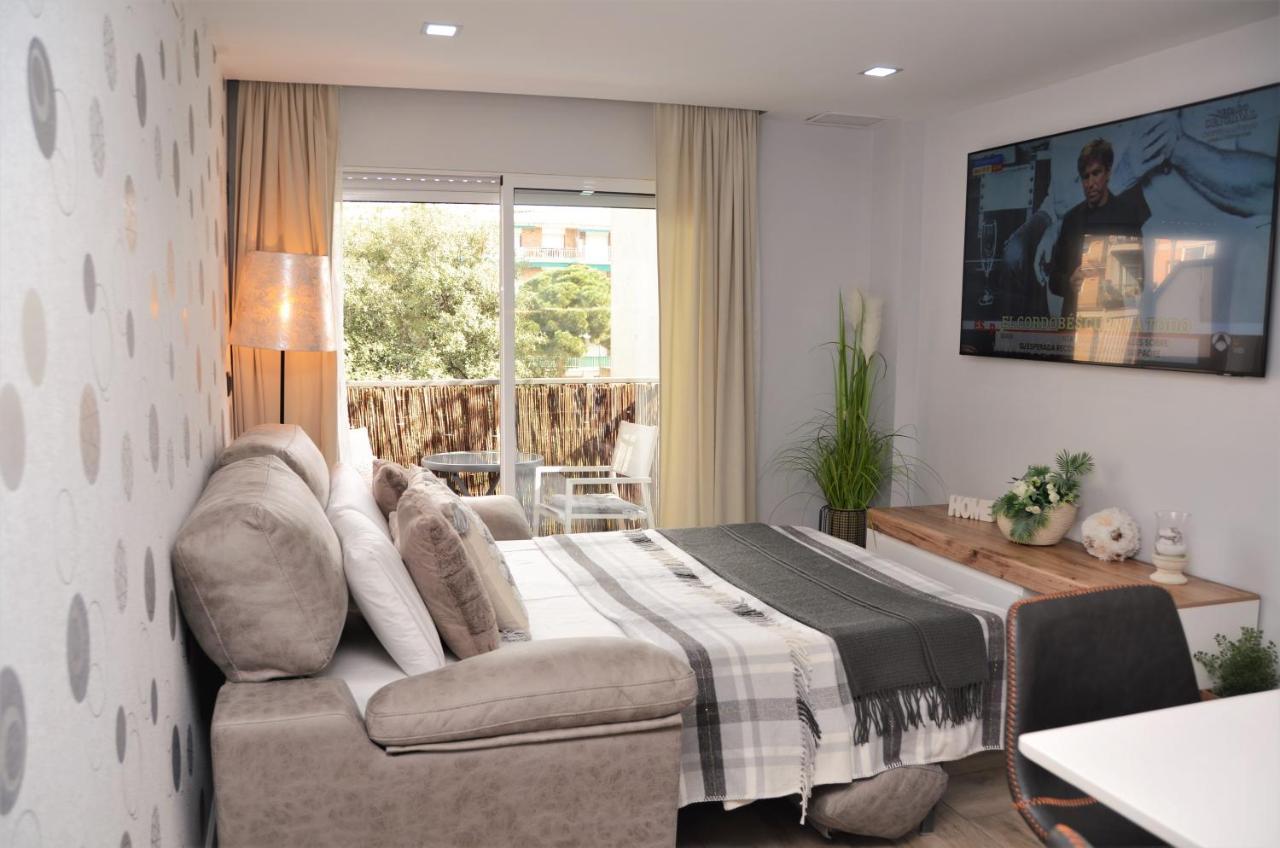 Apartamento Sofia ปิเนดาเดมาร์ ภายนอก รูปภาพ