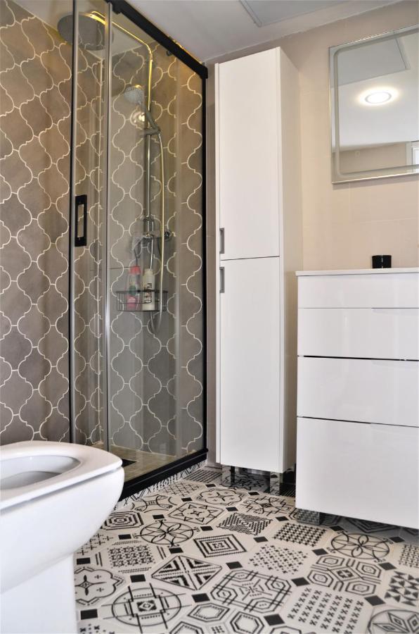 Apartamento Sofia ปิเนดาเดมาร์ ภายนอก รูปภาพ